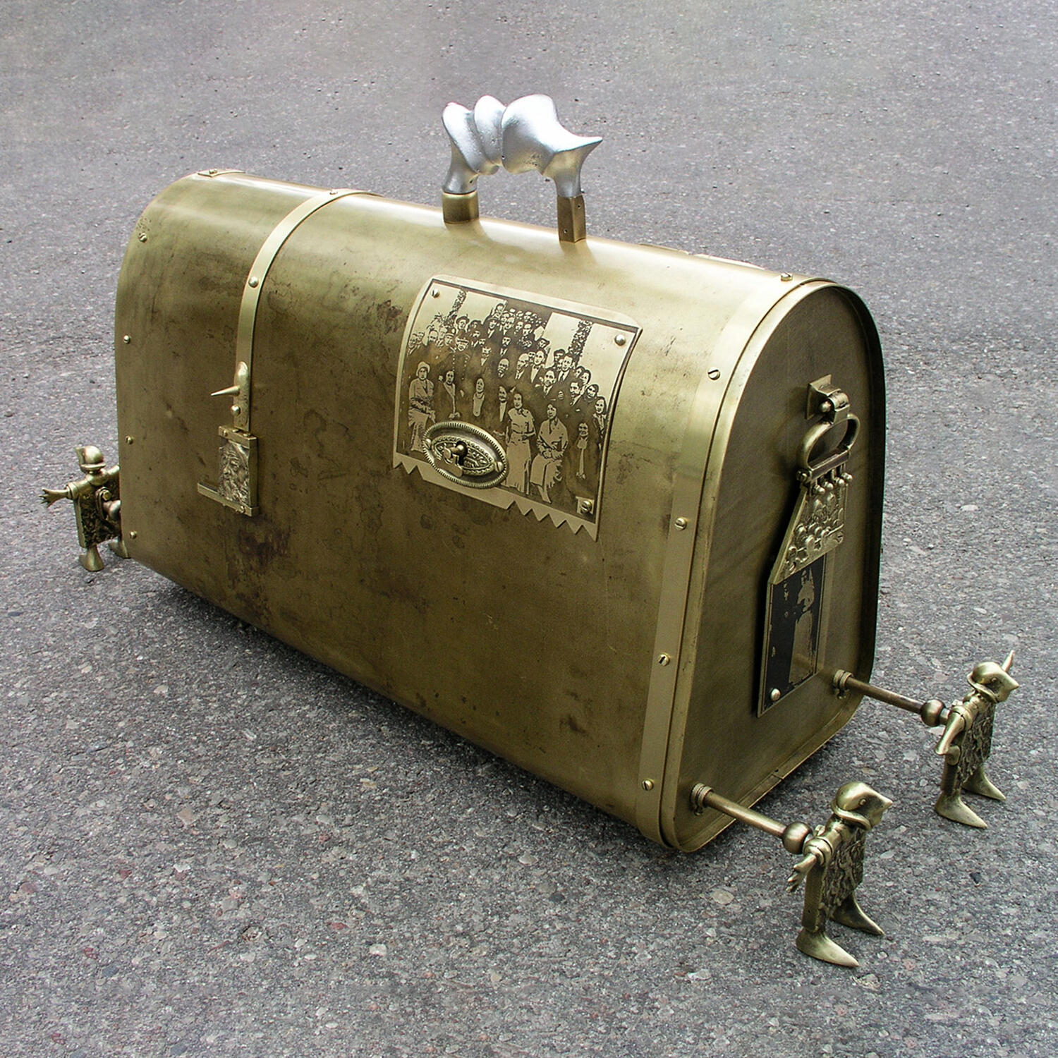 PROJECT TELZ - Jewish Memorial - PANDORAS CHEST, 2004